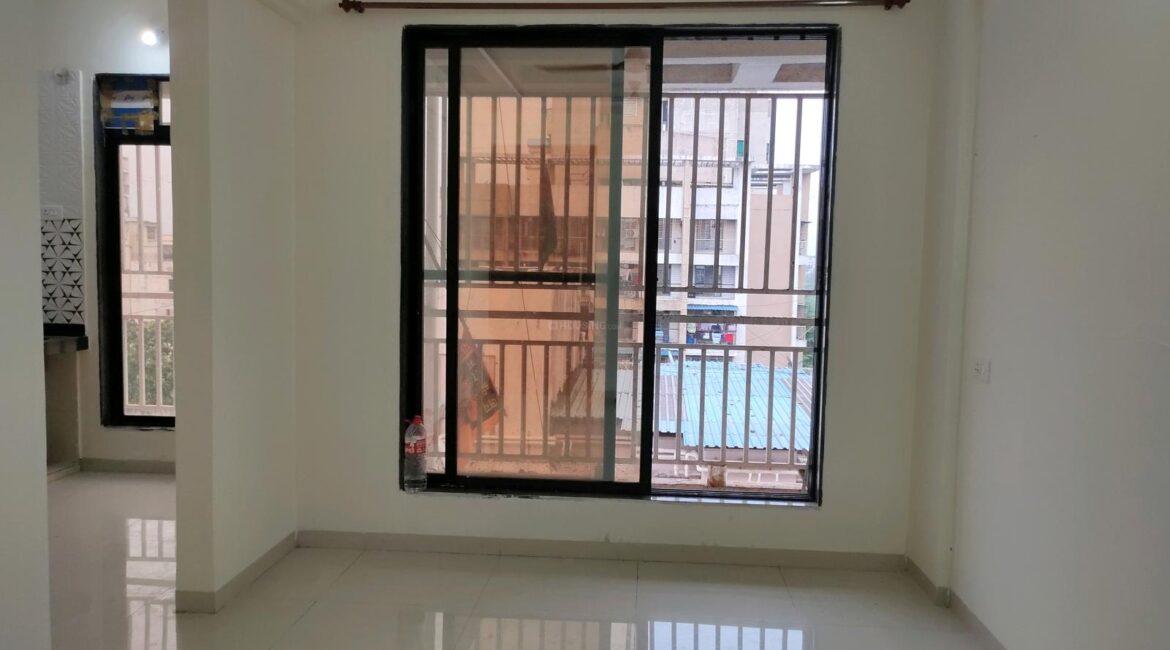 1_bhk_apartment-for-sale-ulwe-NaviMumbai-living_room